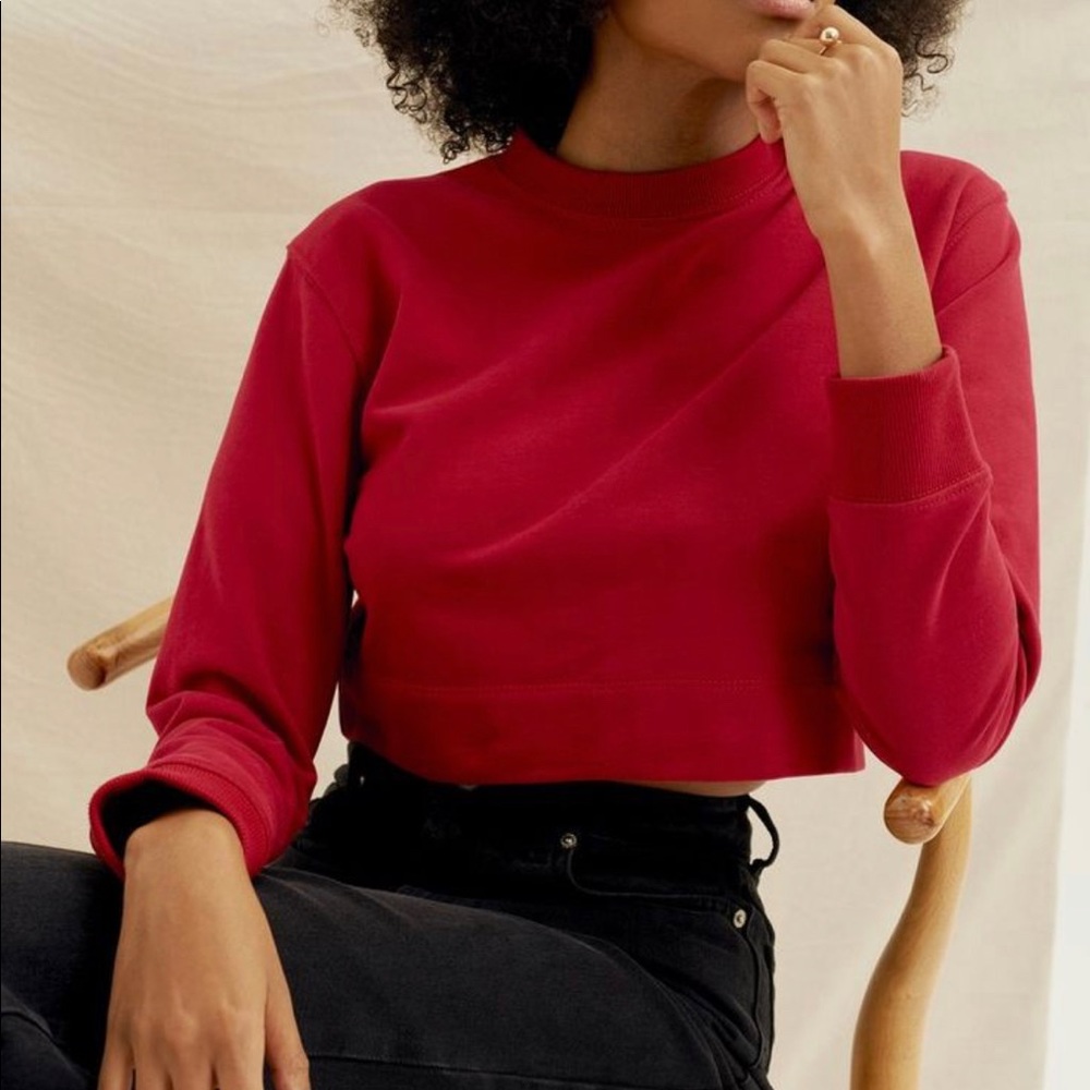 Free with a $100 bundle / Kotn Cropped Crewneck